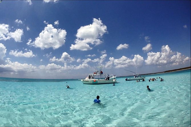 "First Lady" Private Snorkel & El Cielo Sandbar Combo - Leaving San Miguel for Cozumel’s south coast