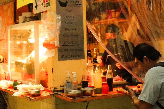 Flavors of Mexico City: A Tasty Urban Expedition - Tacos al pastor, the tour’s essential first bite