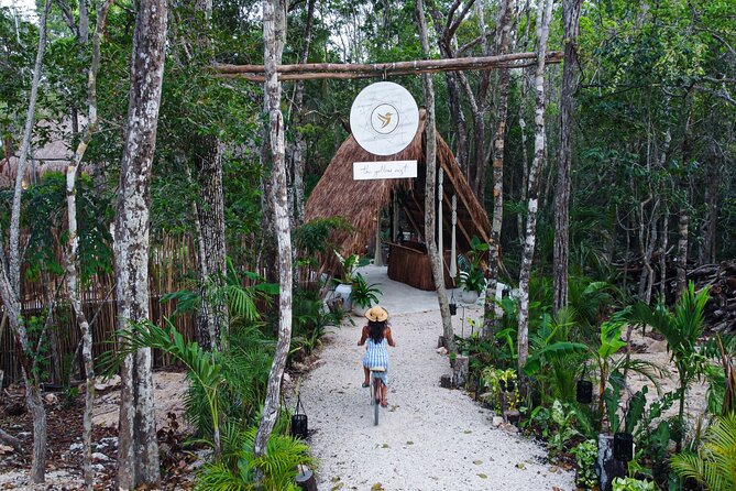 Floating breakfast in The Yellow Nest (near Dos Ojos cenote) - Is $88.82 a fair price?