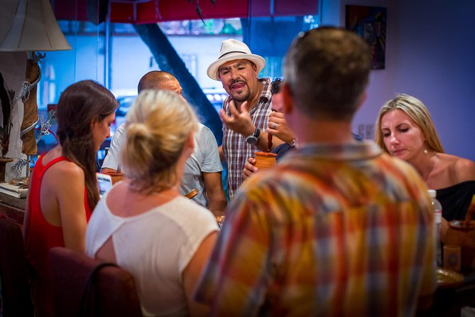 Food & Mixology Tour:Tequila,Tacos, Mezcal and Agave Cocktails - Starting at Lázaro Cárdenas Park