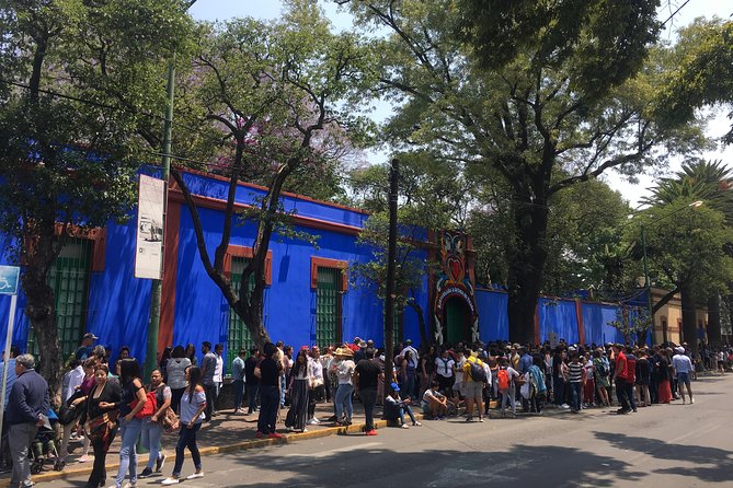 Frida Kahlo VIP [Museum Tickets Included] Bike, Markets & Churros - Jardín Centenario and Coyoacan’s public face