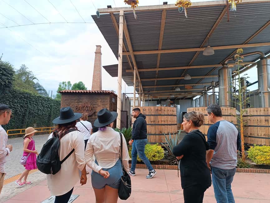 From Guadalajara: Tequila Town and Cantaritos El Guero - Lunch with seafood and mariachi