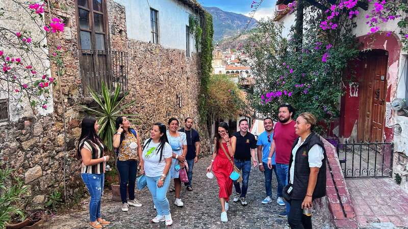From Mexico City: 10-Hour Cuernavaca and Taxco Tour - The lunch and silver workshop stop needs a careful look
