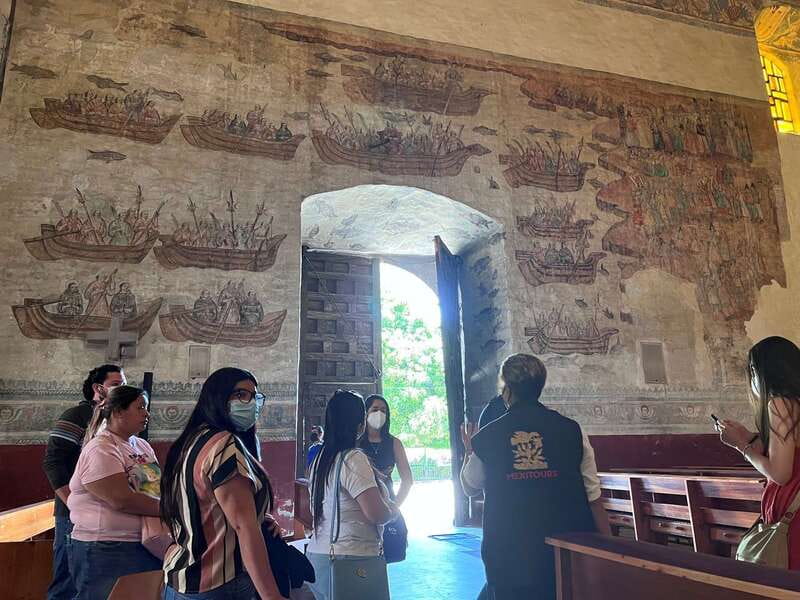From Mexico City: 10-Hour Cuernavaca and Taxco Tour - Guides, languages, and the shared van setup