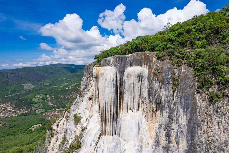 From Oaxaca: Hierve el Agua and Teotitlán del Valle - Seeing the mineral waterfalls from above