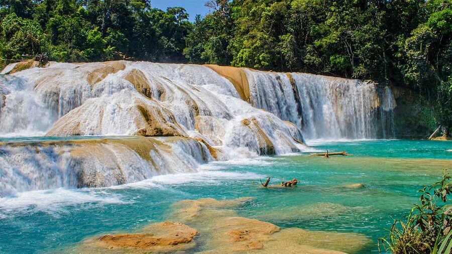 From San Cristóbal: Agua Azul and Palenque Day Trip - Agua Azul and the color of the water