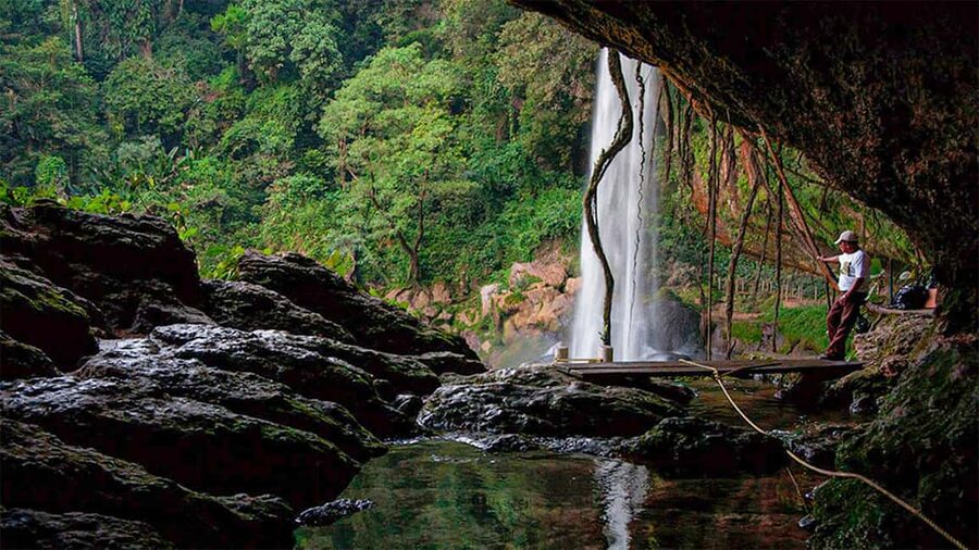 From San Cristóbal: Agua Azul and Palenque Day Trip - Should you book the Agua Azul and Palenque trip?