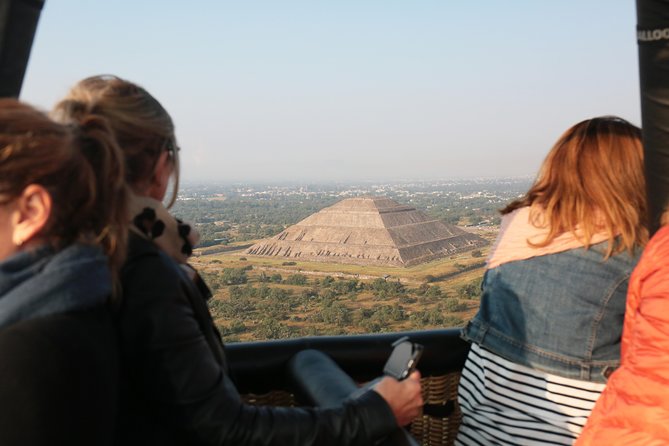 Full-Day Teotihuacan Hot Air Balloon Tour from Mexico City Including Transport - Is $249 a fair price?
