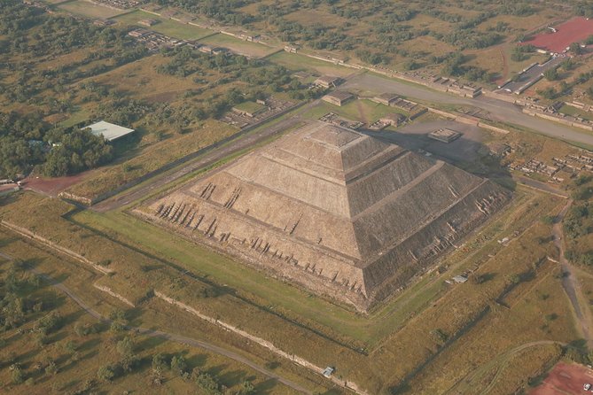 Full-Day Teotihuacan Hot Air Balloon Tour from Mexico City Including Transport - The pre-dawn trip from Mexico City