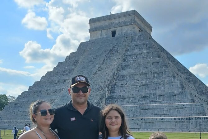 Full Day Tour Chichen Itza plus Cenotes From Valladolid - Mi Lindo Yucatan: ceremony, food, and shopping