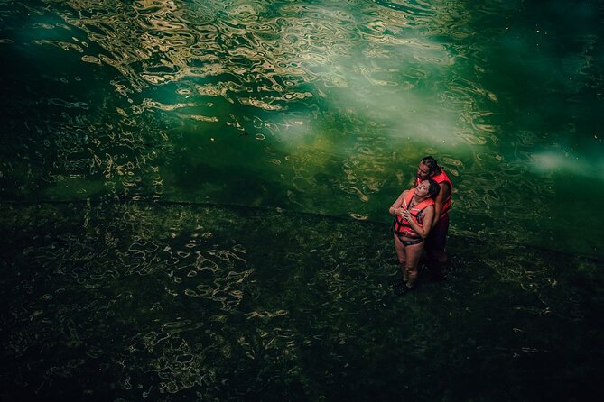 Full Day Tour Chichen Itza plus Cenotes From Valladolid - Small group promise, large group reality