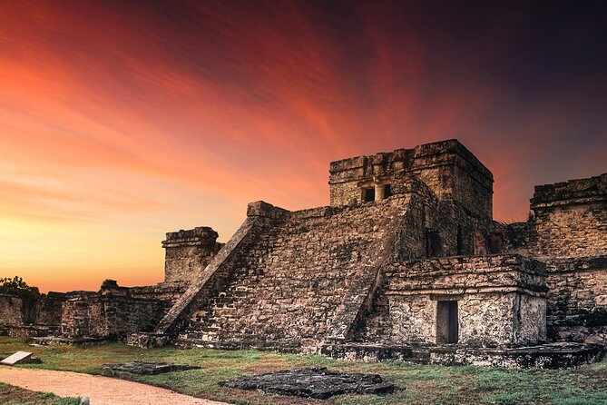 Full-Day Tour of Tulum Ruins and Cenotes with Lunch - Tulum’s ruins, views, and free time