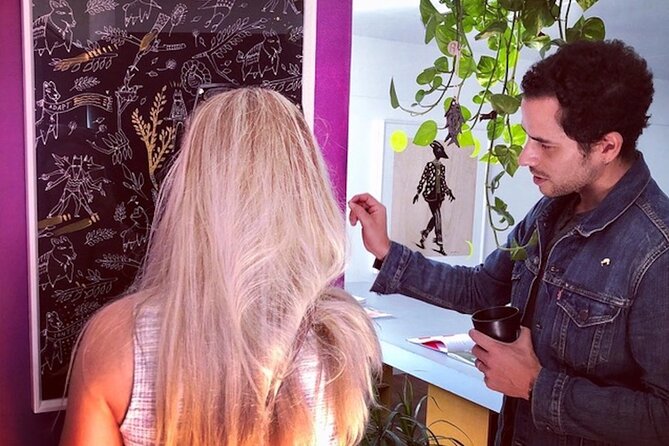 GDL Art Crawl & Studio Tour Visit - A five-minute refreshment stop gives your feet a break