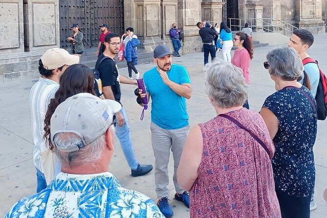 Guadalajara City Center Walking Tour - Devils Alley and Plaza Tapatía