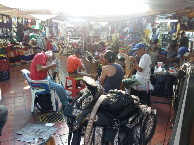 Guadalajara: Culture, Architecture, and Market Walking Tour - Who should book this Guadalajara walk?