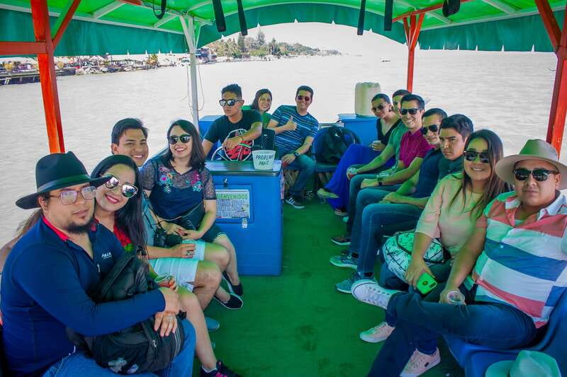 Guadalajara: Lake Chapala and Ajijic Day Trip with Boat Trip - Lunch at Mariscos El Carnal in San Juan Cosalá