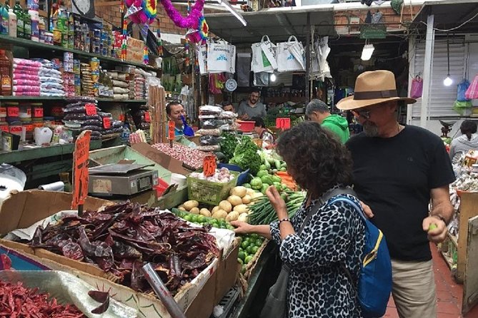 Guadalajara Private Food Tour - Shopping time without the usual market stress