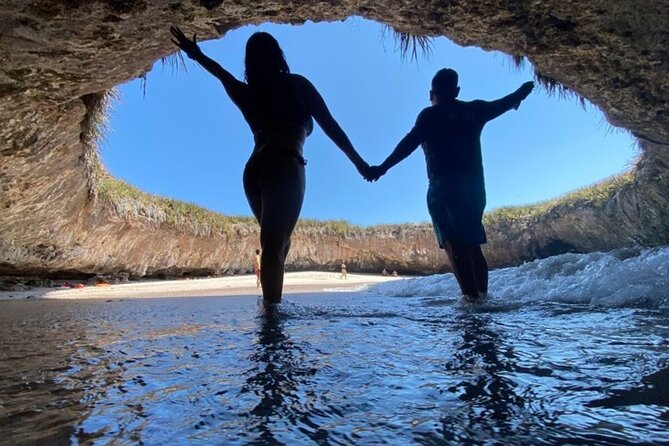 Guaranteed Hidden Beach • Small Group Tour • Punta Mita - Why this Punta Mita boat trip is different