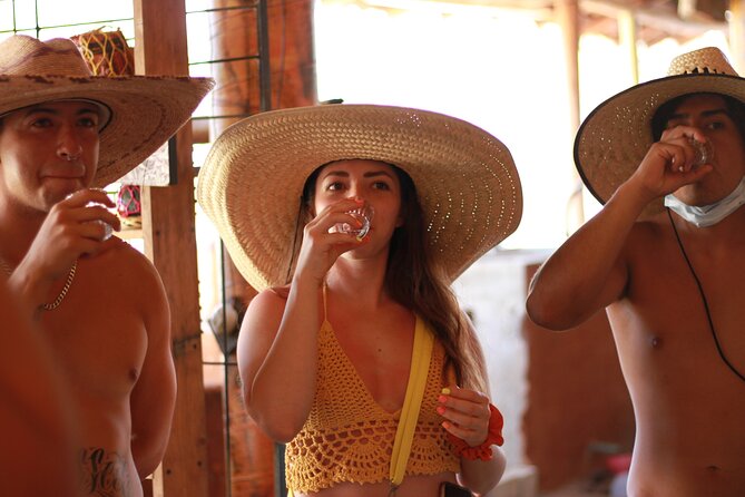 Guided tour of an ancestral Mezcal distillery with transport - What makes this Puerto Escondido mezcal tour worthwhile