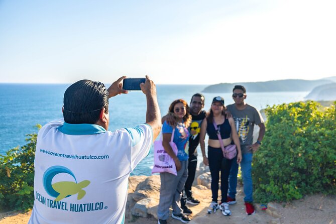 Guided Visit to Huatulco with Pickup Included - Local crafts in La Crucecita
