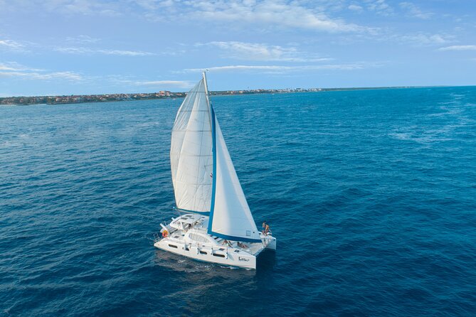 Half-Day Luxury Sailing Experience in Tulum with Open Bar - Meeting the van at Super Aki or another pickup point