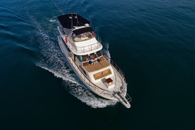 Hatteras 58-61' Luxury Yacht in Puerto Vallarta & Nuevo Nayarit - Ceviche, guacamole, and the open bar