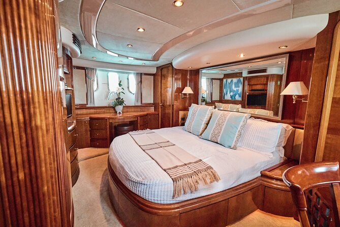 Heather Nikki 80 ft Italian Azimut Yacht Rental - What the Heather Nikki charter is really offering