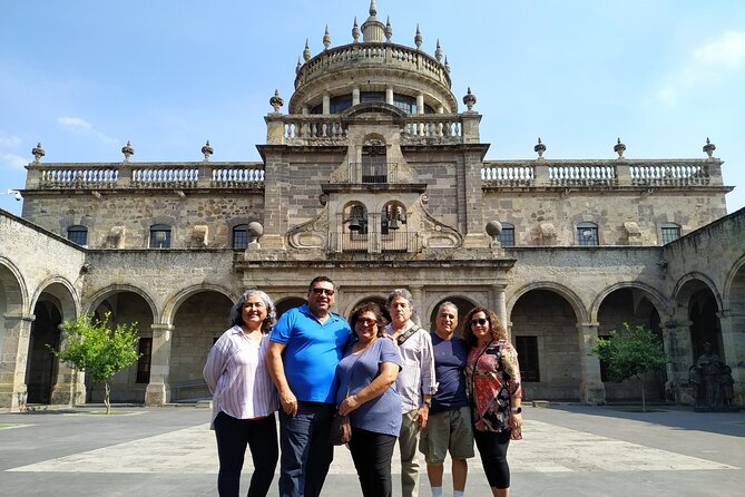 History and Murals: Walking Tour Guadalajara - Public memory at the Rotonda and City Hall