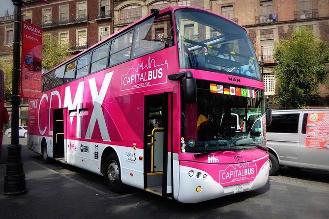 Hop-on Hop-off or Night Tour Tourist Bus in Mexico City - The Zócalo gives you the right starting point
