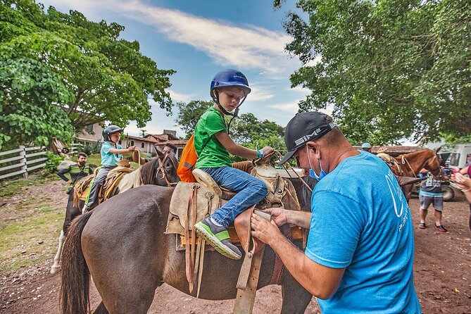 Horseback Riding Tour in Sierra Madre from Puerto Vallarta - Lunch makes this feel like a full Mexican outing