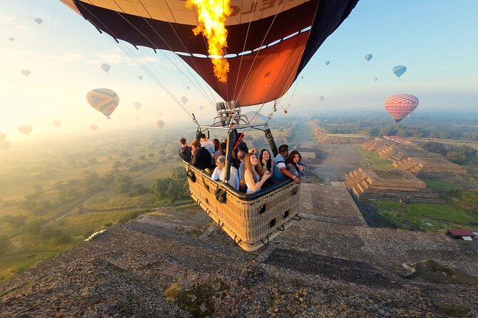 Hot Air Balloon Flight Teotihuacan With Pickup and Breakfast - The real price and what it includes