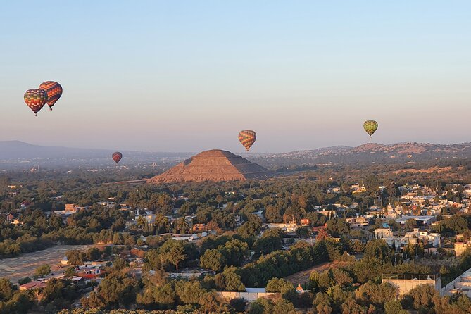 Hot air balloon from CDMX and Restaurant la Gruta (ORIGINAL) - Why the sunrise balloon flight is worth the alarm