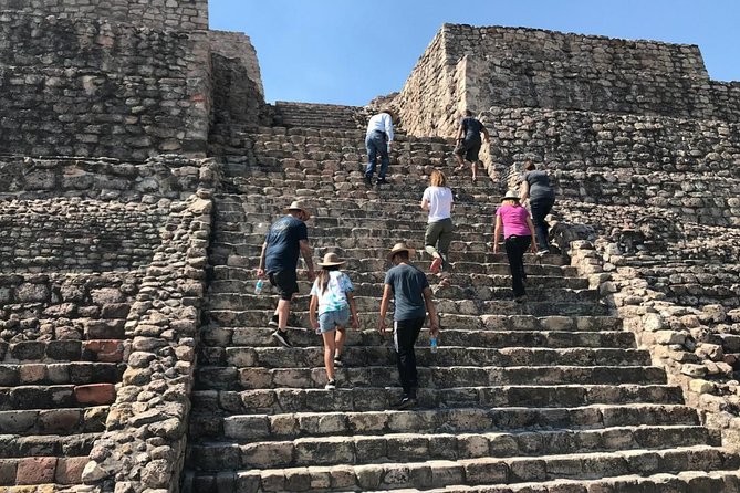 Immersive Cañada de La Virgen Pyramid Tour - What an Expert Guide Adds