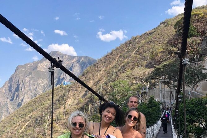 Incredible Tolantongo Grottoes from CDMX - The river: calmer, prettier, and easy to underestimate