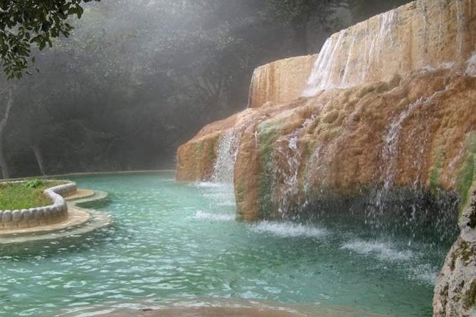 Incredible Tolantongo Grottoes from CDMX - Food, cash, and the extra lunch option
