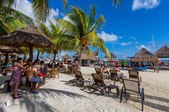 Isla Mujeres Catamaran, Open Bar & Optional Buffet and pick up - Beach club time on Isla Mujeres