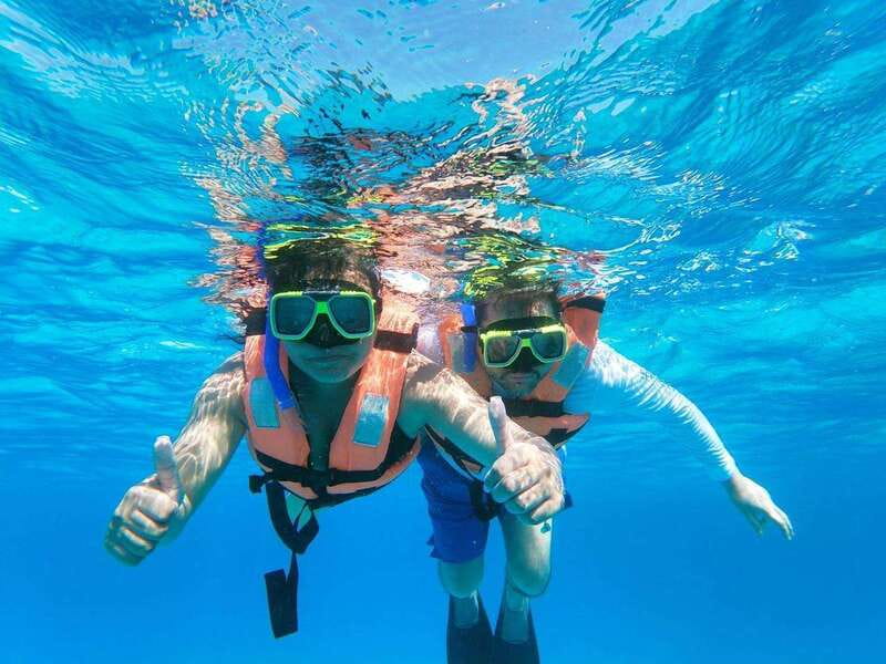 Isla Mujeres: Catamaran with Open Bar, Snorkeling and Lunch - Getting to Marina Las Perlas
