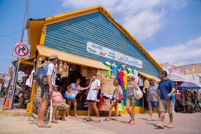 Isla Mujeres Luxury Sailing: Adults Only or Family Friendly - Adults-only or family-friendly?