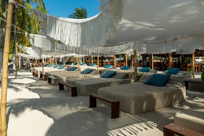 Isla Mujeres Platinum by Albatros Catamarans - The Ride Back With Music and an Open Bar