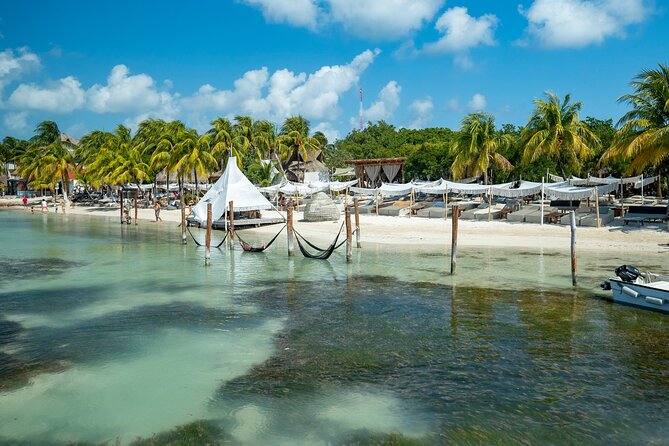 Isla Mujeres Plus by Albatros Catamarans - What is included, and what will cost extra