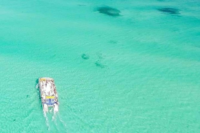 Isla Mujeres Unlimited! Fun & Party with transportation - Snorkeling at El Meco Reef