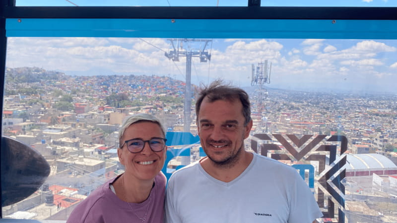 Iztapalapa: Cable Car Tour and Urban Art From the Heights - Meeting at Bellas Artes and learning the metro