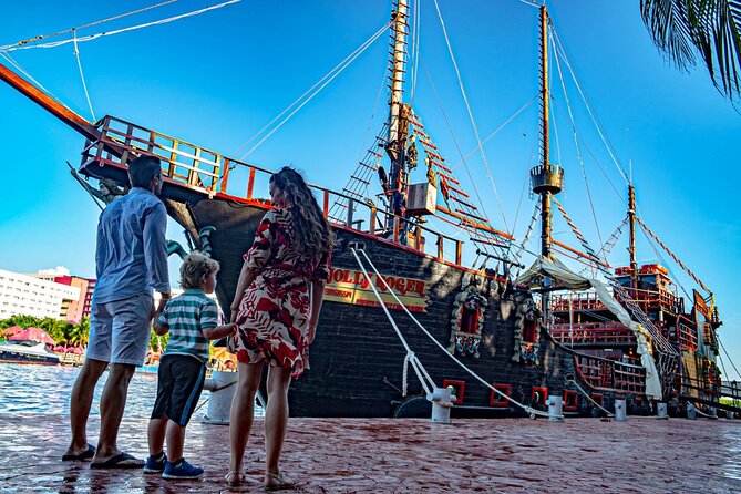 Jolly Roger Pirate Show and Dinner in Cancun - Who will enjoy this pirate night most?