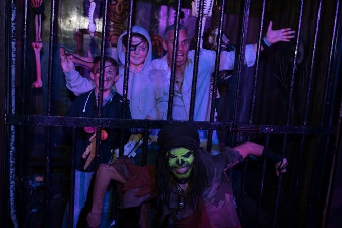 Jolly Roger Pirate Show and Dinner in Cancun - Should you book the Jolly Roger Pirate Show?