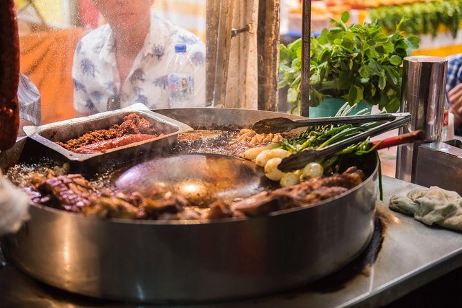 Journey Through La Merced - Starting at El Nuevo Café Bagdad