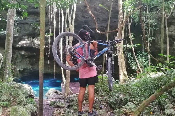 Jungle Bike Tour from Playa del Carmen with Bath in a Cenote - Meeting Alex and getting on the bikes