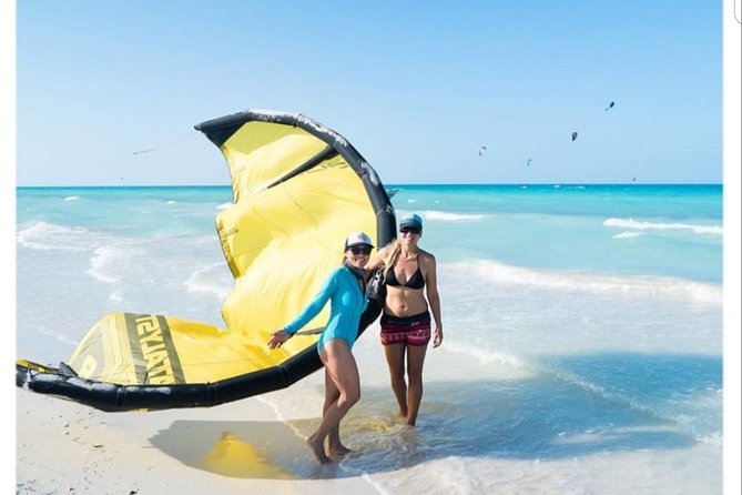 Kitesurfing lessons in Isla Holbox - Timing, meeting point, and weather planning