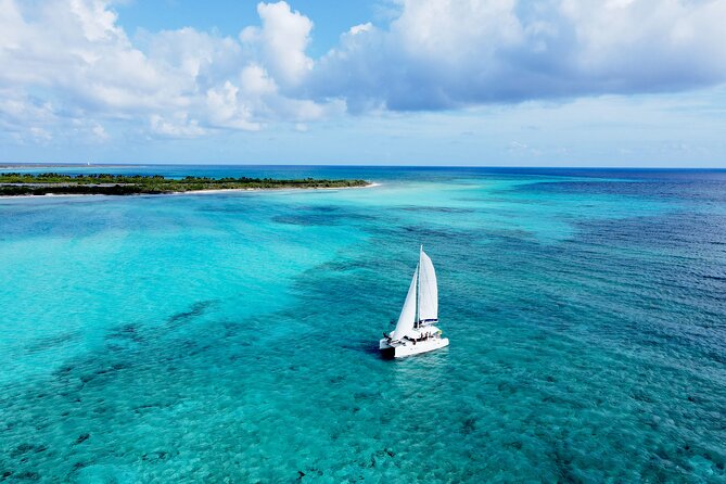 Lagoon 39ft Private Catamaran 5hr - El Cielo Full Experience - Paddleboarding and sandbar time