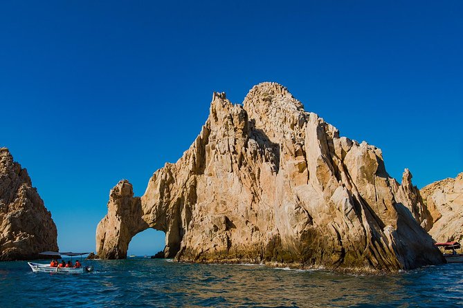 Land’s End Experience – Arch, Beaches & Marine Life - Who will enjoy this outing most?