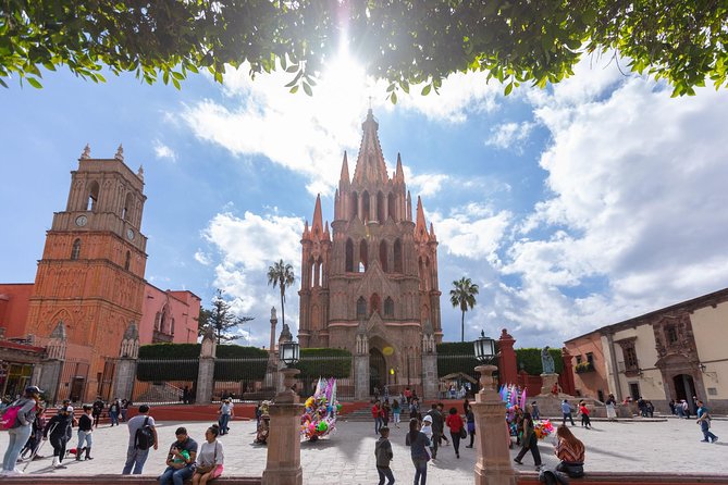 Landmarks and Lunch tour with Taste of San Miguel - Key points at a glance